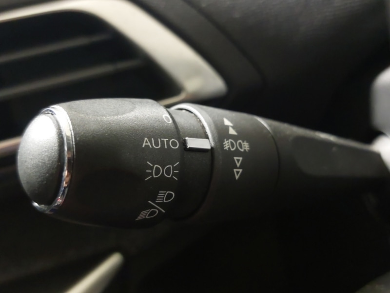 Used Peugeot 3008 2018 for sale - 76771311: Photo 17