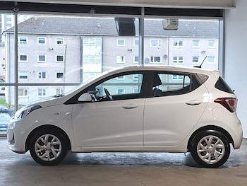 Used Hyundai i10 2017 for sale - 78298161: Photo