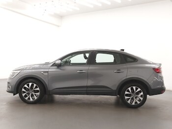 Used Renault Arkana 2023 for sale - 76331699: Photo