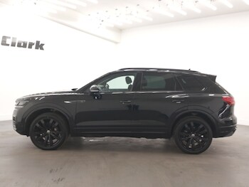 Used Volkswagen Touareg 2023 for sale - 78428501: Photo