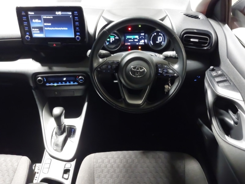 Used Toyota Yaris 2022 for sale - 76795432: Photo 7