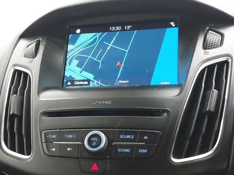 Used Ford Focus 2017 for sale - 76393168: Photo 10