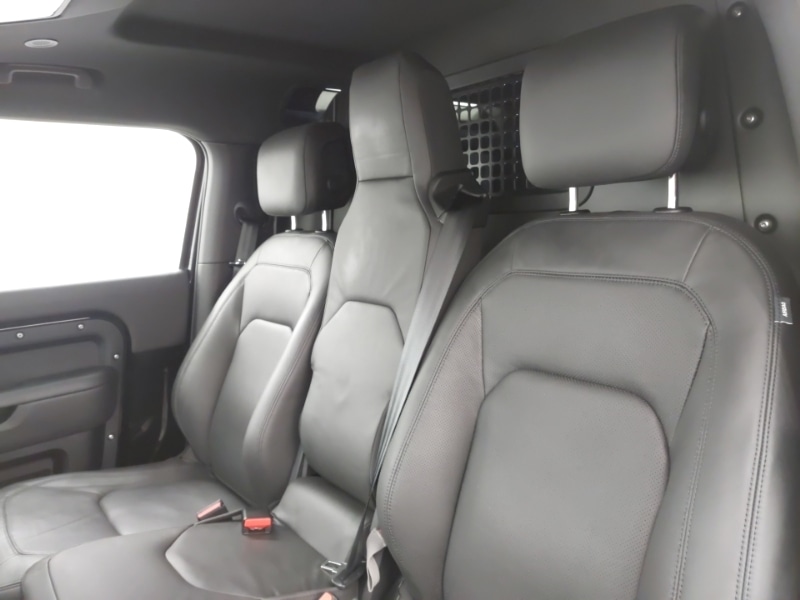 Used Land Rover Defender 2024 for sale - 78065902: Photo 6