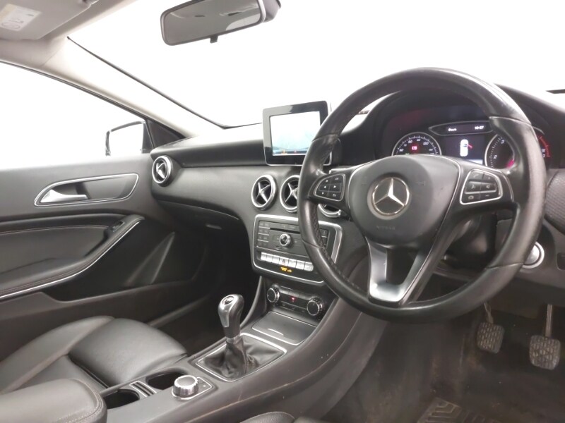 Used Mercedes-Benz A-Class 2017 for sale - 76543537: Photo 18
