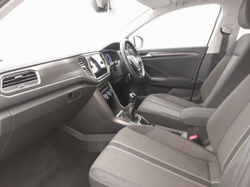 Used Volkswagen T-Roc 2018 for sale - 76683613: Photo 5