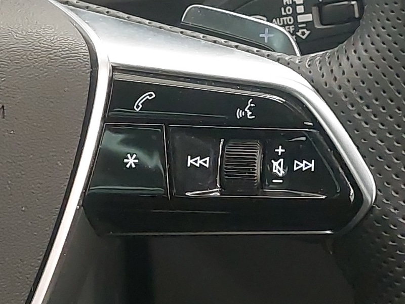 Used Audi e-tron GT 2023 for sale - 76365702: Photo 14