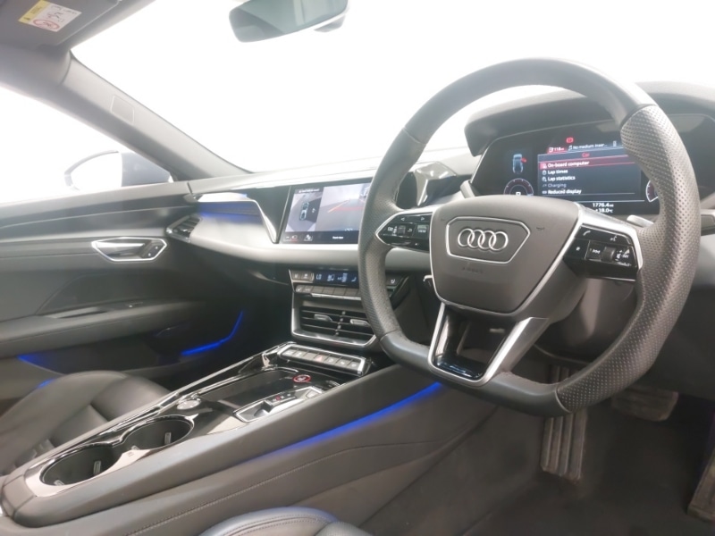 Used Audi e-tron GT 2023 for sale - 76365702: Photo 18