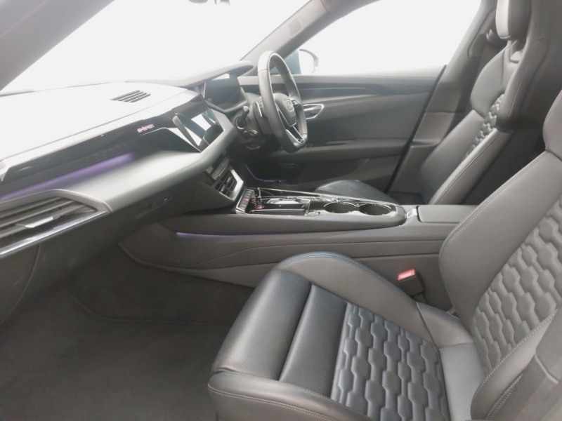 Used Audi e-tron GT 2023 for sale - 76365702: Photo 5