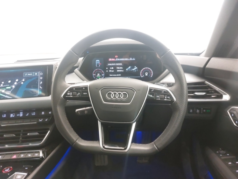 Used Audi e-tron GT 2023 for sale - 76365702: Photo 7