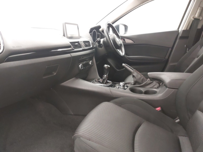 Used Mazda Mazda3 2015 for sale - 77694982: Photo 5