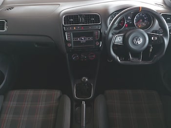 Used Volkswagen Polo 2017 for sale - 76543496: Photo