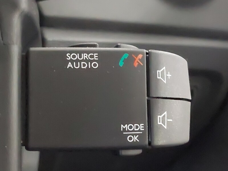 Used Renault Captur 2018 for sale - 77761294: Photo 17