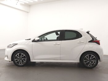 Used Toyota Yaris 2022 for sale - 76271952: Photo 4