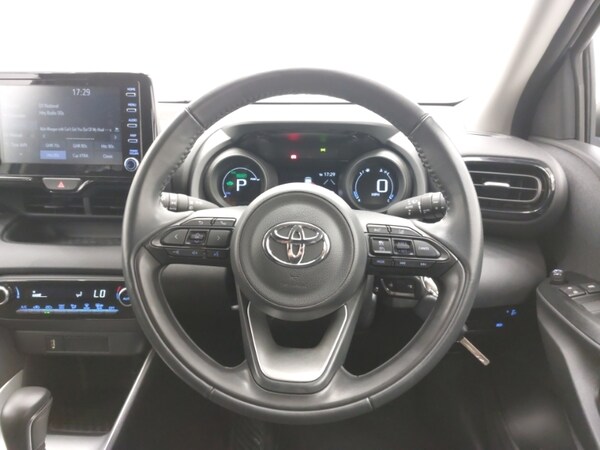 Used Toyota Yaris 2022 for sale - 76271952: Photo 7