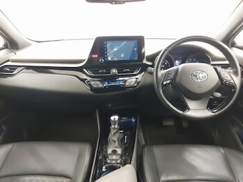 Used Toyota C-HR 2023 for sale - 78225122: Photo