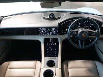 Used Porsche Taycan 2022 for sale - 76129888: Photo