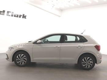 Used Volkswagen Polo 2024 for sale - 79044208: Photo