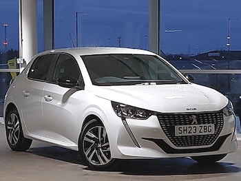 Peugeot - 208