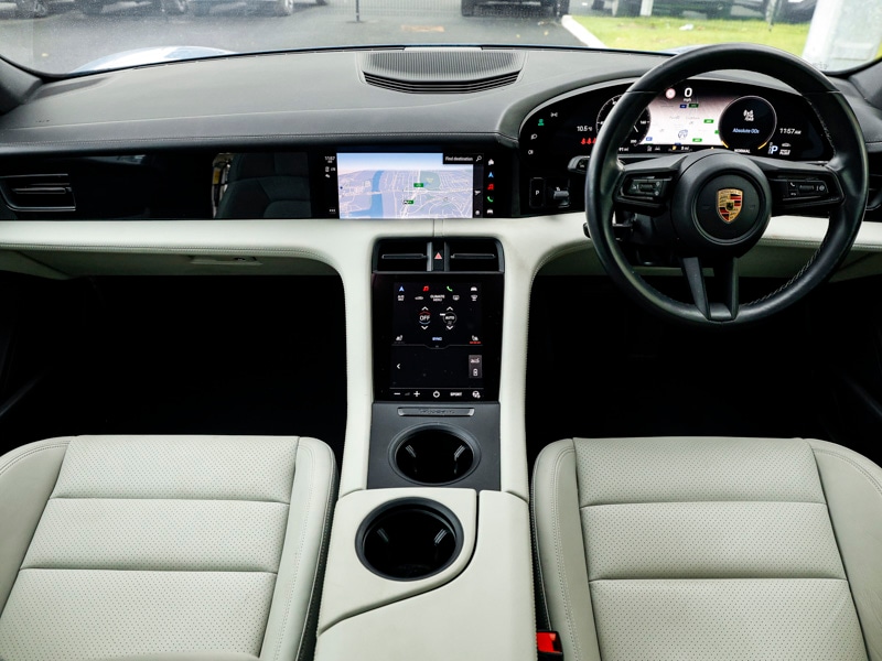 Used Porsche Taycan 2021 for sale - 76560596: Photo 2