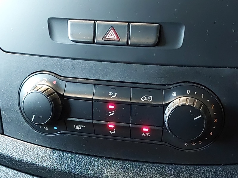 Used Mercedes-Benz Vito 2017 for sale - 76052140: Photo 13