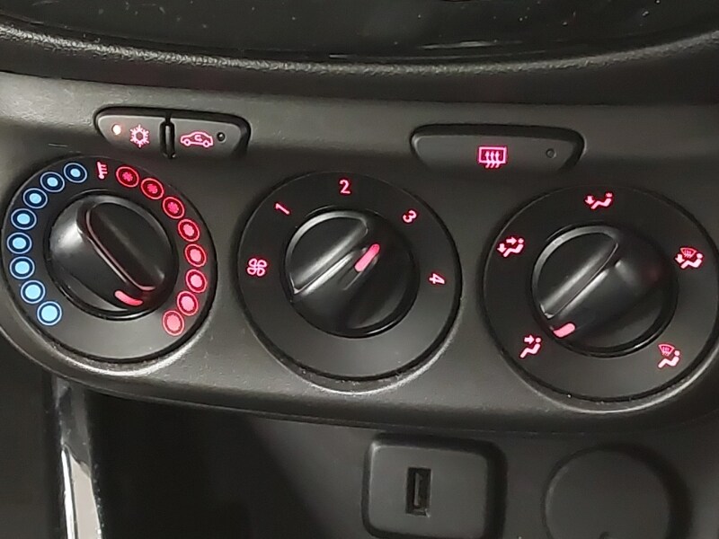 Used Vauxhall Corsa 2016 for sale - 77874088: Photo 16