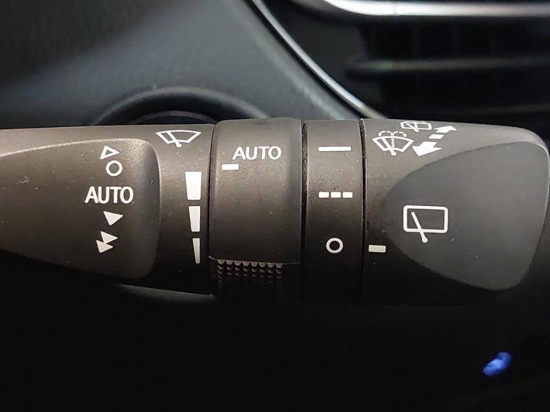 Used Toyota C-HR 2022 for sale - 76271939: Photo 16
