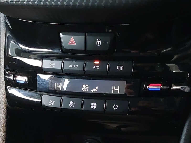 Used Peugeot 208 2018 for sale - 77782369: Photo 13