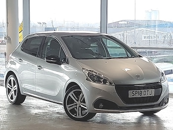 Used Peugeot 208 2018 for sale - 77782369: Photo
