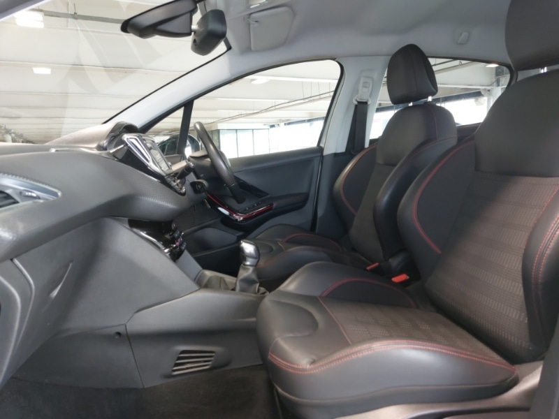 Used Peugeot 208 2018 for sale - 77782369: Photo 5