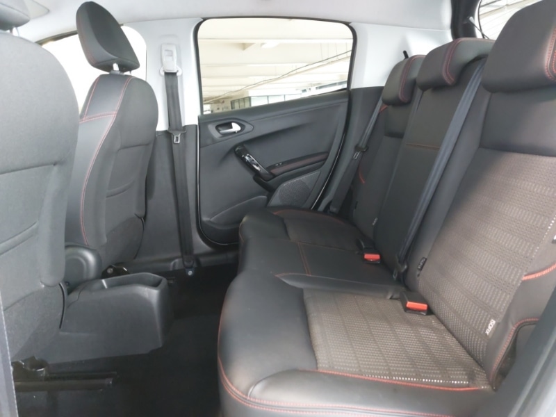 Used Peugeot 208 2018 for sale - 77782369: Photo 6