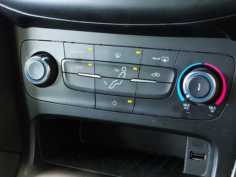 Used Ford Focus 2018 for sale - 76108229: Photo 13