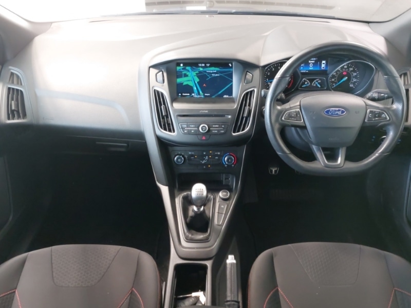 Used Ford Focus 2018 for sale - 76108229: Photo 2