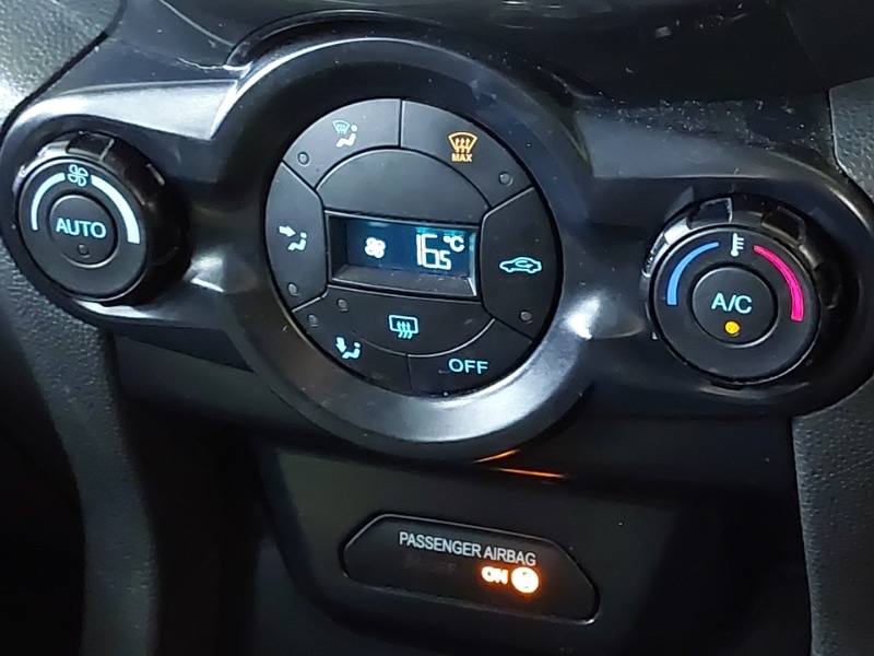 Used Ford Ecosport 2015 for sale - 76134896: Photo 14