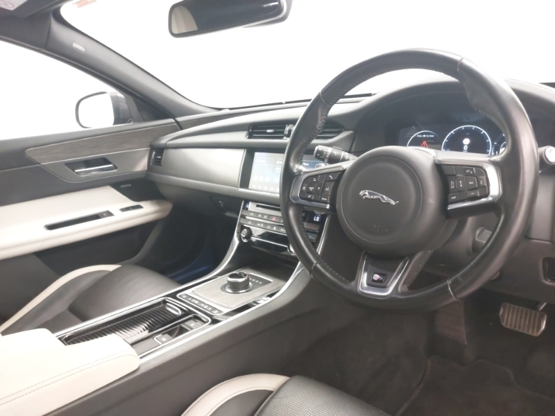 Used Jaguar XF 2017 for sale - 76951560: Photo 19