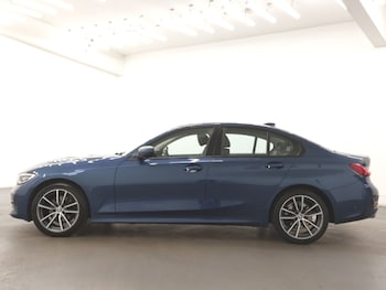 Used BMW 3 Series 2021 for sale - 75353703: Photo