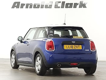 Used MINI Hatch 2018 for sale - 76427639: Photo