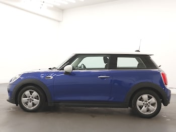 Used MINI Hatch 2018 for sale - 76427639: Photo