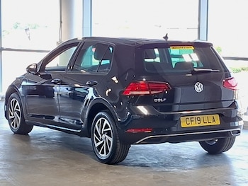 Used Volkswagen Golf 2019 for sale - 79569738: Photo