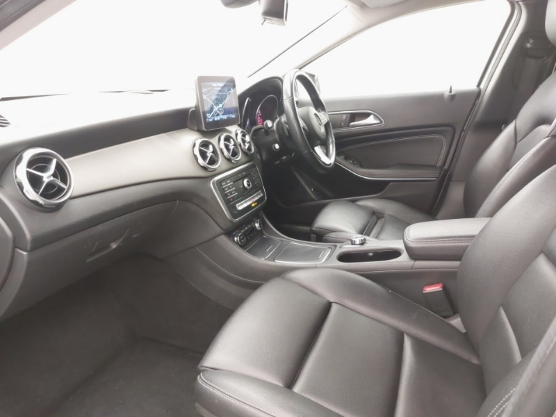 Used Mercedes-Benz GLA 2018 for sale - 77008631: Photo 5