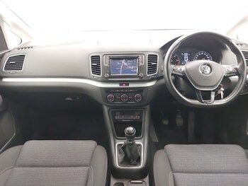 Used Volkswagen Sharan 2018 for sale - 77509171: Photo