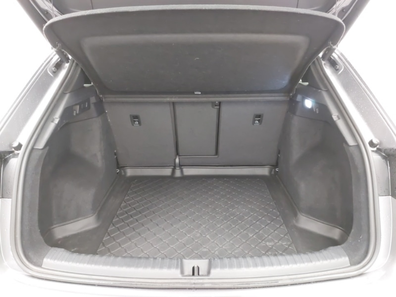 Used Audi Q4 e-tron 2024 for sale - 77035006: Photo 8