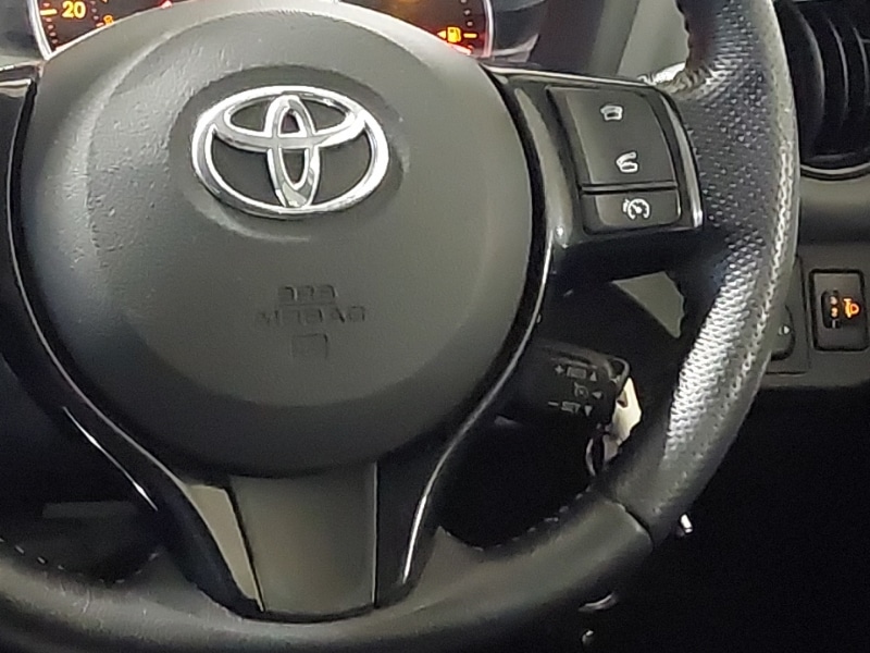 Used Toyota Yaris 2016 for sale - 77385732: Photo 11