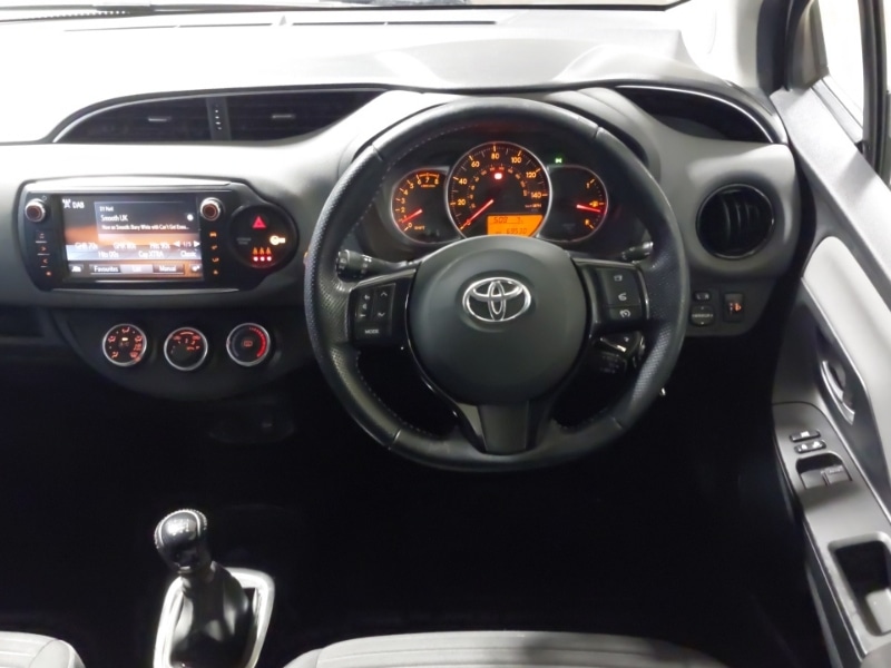 Used Toyota Yaris 2016 for sale - 77385732: Photo 7