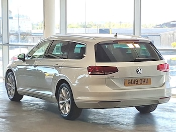 Used Volkswagen Passat 2019 for sale - 78374278: Photo