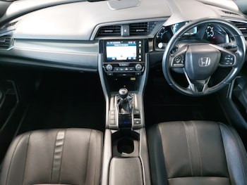 Used Honda Civic 2018 for sale - 75518600: Photo