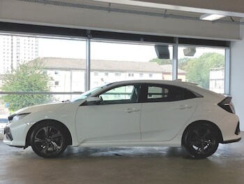 Used Honda Civic 2018 for sale - 75518600: Photo