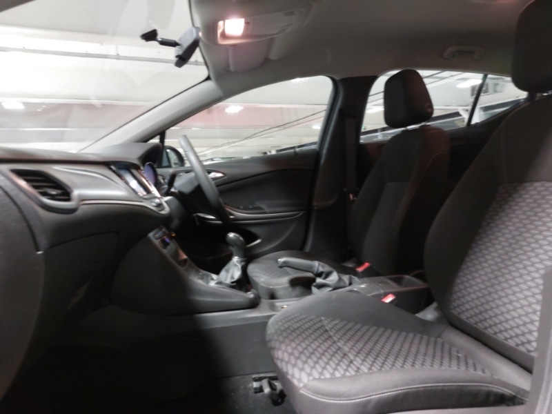 Used Vauxhall Astra 2018 for sale - 76752052: Photo 5