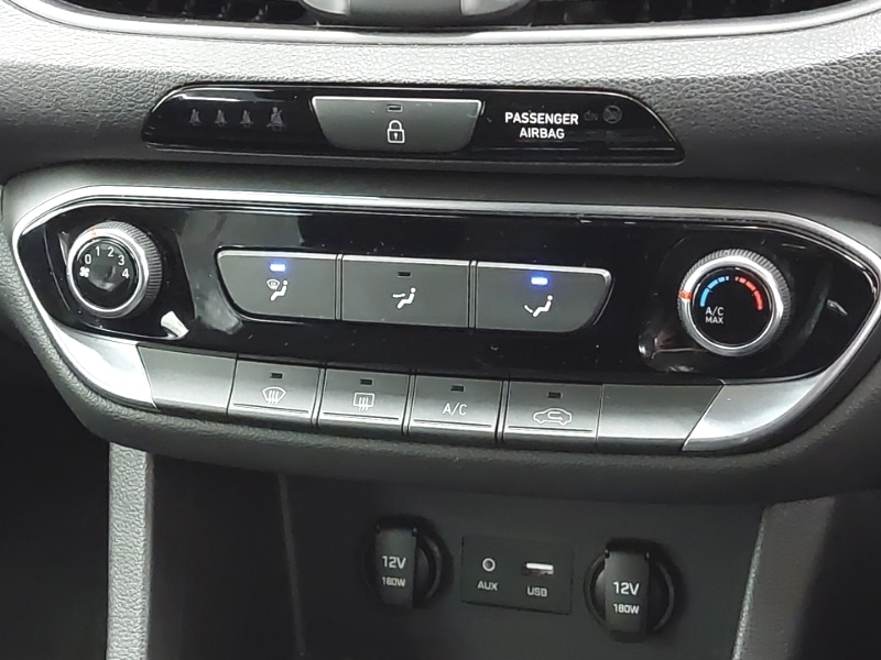 Used Hyundai i30 2018 for sale - 76160785: Photo 16
