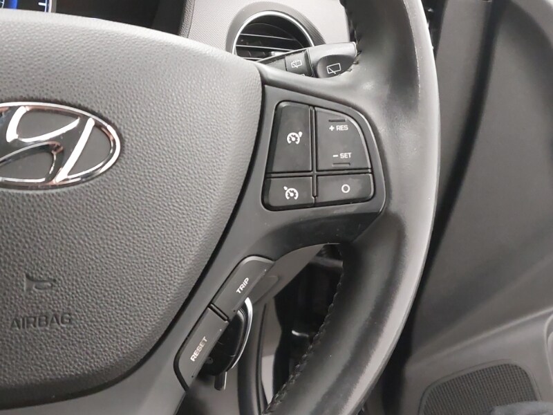 Used Hyundai i10 2019 for sale - 76533099: Photo 14