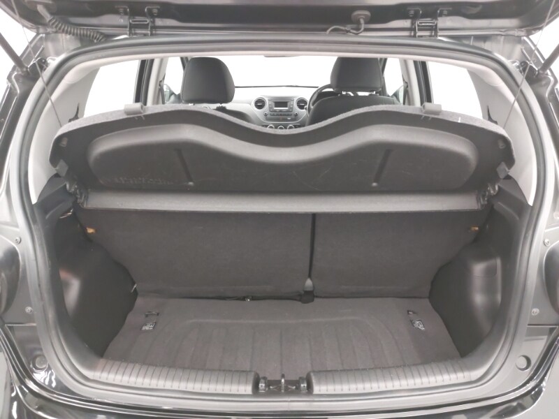 Used Hyundai i10 2019 for sale - 76533099: Photo 8